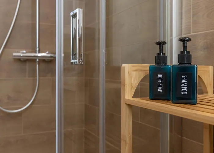 Elegante Rifugio D'annunzio Con Parcheggio A Lägenhet Trieste